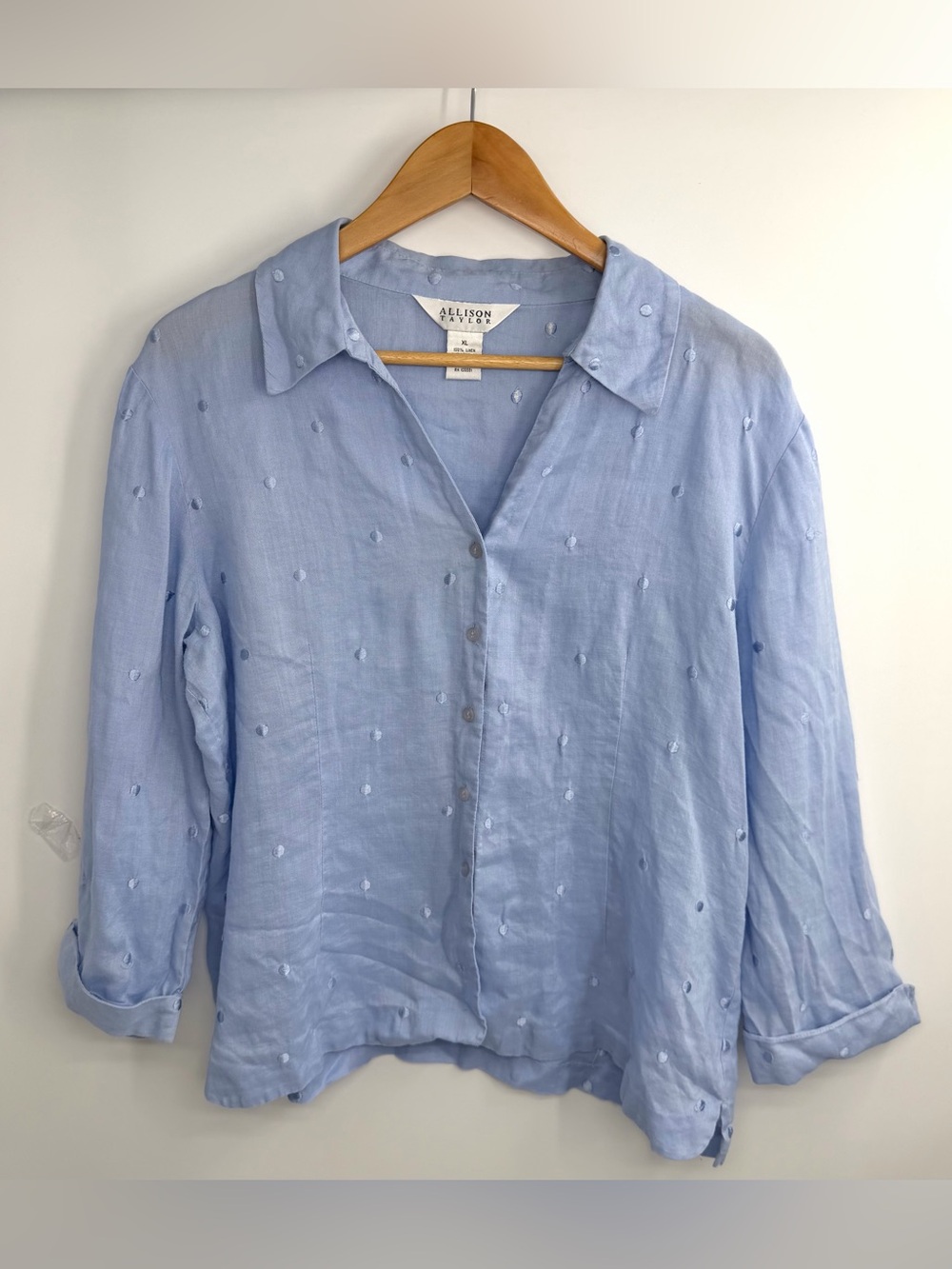 Allison Taylor 100% Linen Embroidered Polka Dot Shirt in Extra Large
